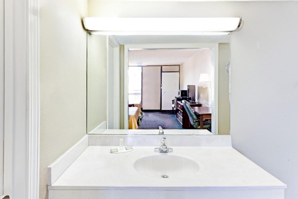 Two Queen Beds Room interior
